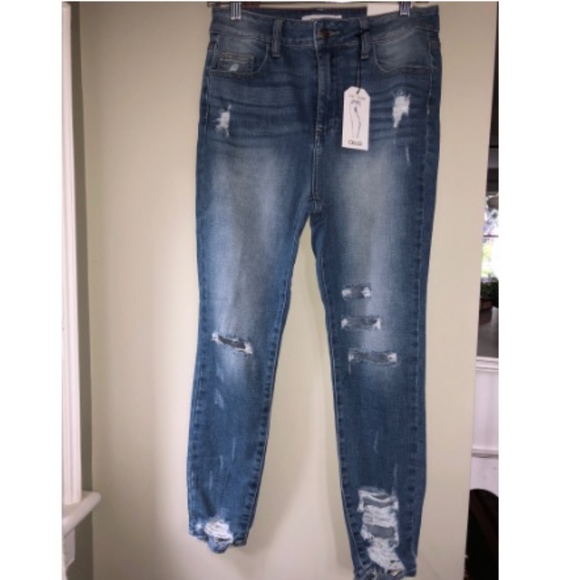 light-wash distressed denim cropped skinny jeans - Picture 1 of 3